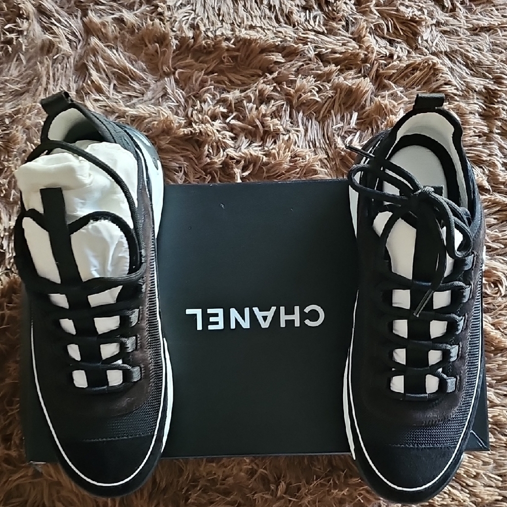 Chanel Black Sneakers with Box - Picture 5 of 6